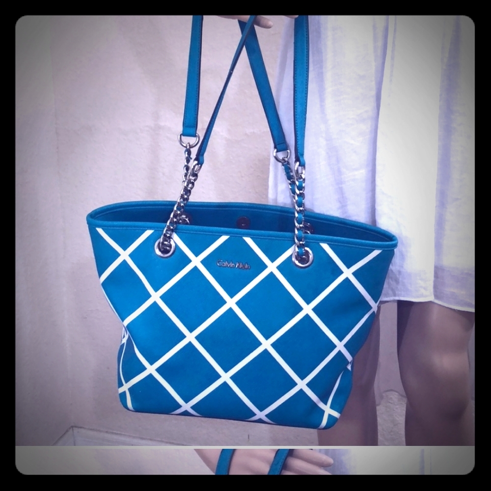 Hand bag